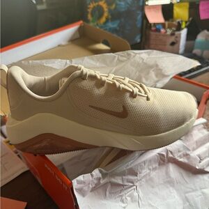 Nike Air Zoom Bella 7 Woman’s Rose Gold Beige Sneakers